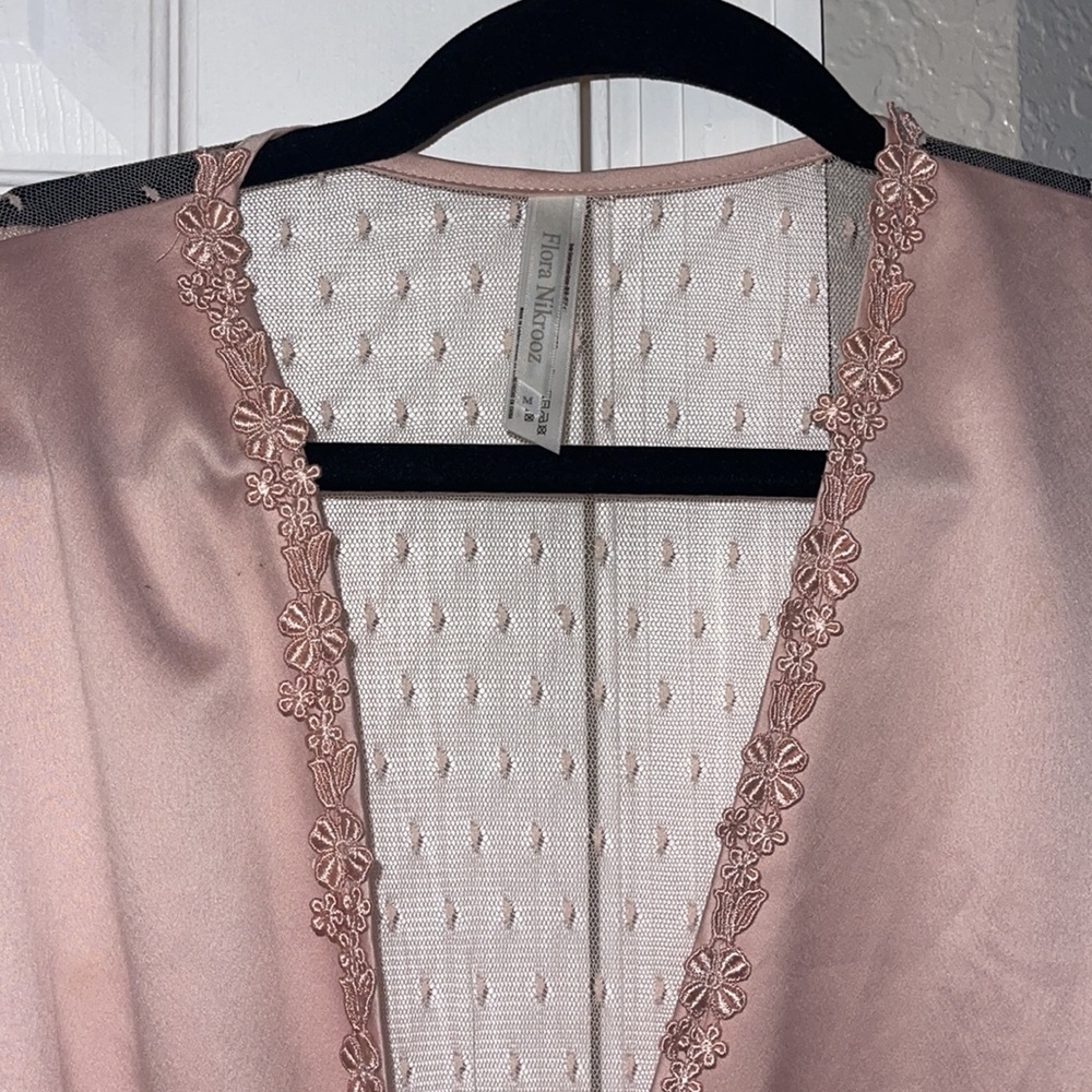 Flora Nikrooz Robe - Picture 3 of 8
